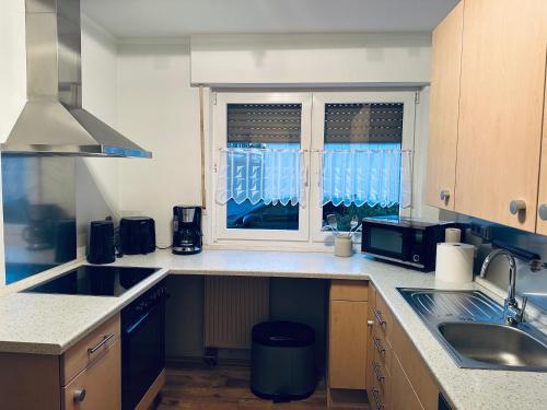 Be like your home! Familienhaus mit Garten & Netflix, Phantasialand nah in เวสเซลิง