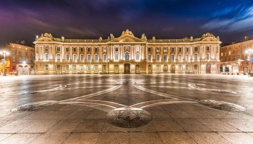 Luxe Capitole122m2, Jacuzzi, Ciné, Parking, Clim, Ascenseur, Toulouse (photo 2)