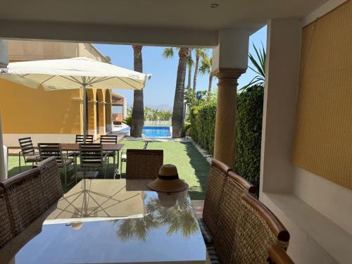 Villa exclusiva con espectaculares vistas al Mediterráneo (Villa exclusiva con espectaculares vistas al Mediterraneo) in Golf Bahia