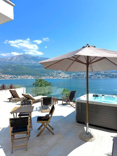 Azurno Pristaniste 3 in Zvinje