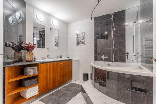 Parkview Penthouse, Praha (fotografie 4)