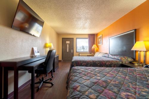 Regency Inn and Suites Bay City Texas - image 4