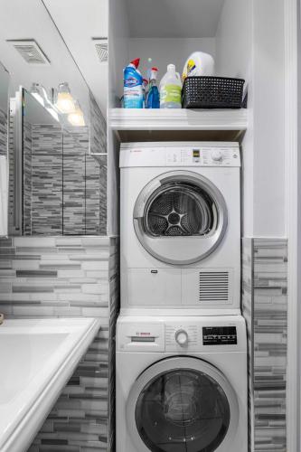 Lower East Side 2BR with Private Patio, New York (Foto 8)