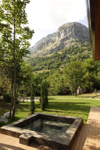 Karstais baseins, Northstar Villas in Bogë