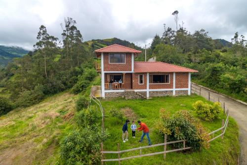 Сад, Casa de Campo Tierra Blanca in Pillaro