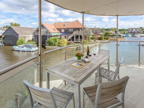 Waterside - Cvk, Wroxham