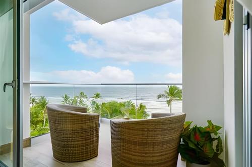 Exterior view, Caribbean Sea Breathless Views Apartment in Mar De Sol