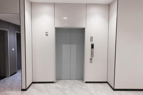 HOTEL 101 PERMAS JAYA NEW near Woody Family Cafe