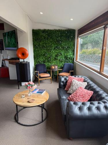 مطعم, إيجل فيو إسكايب (Eagle View Escape) in رايدال