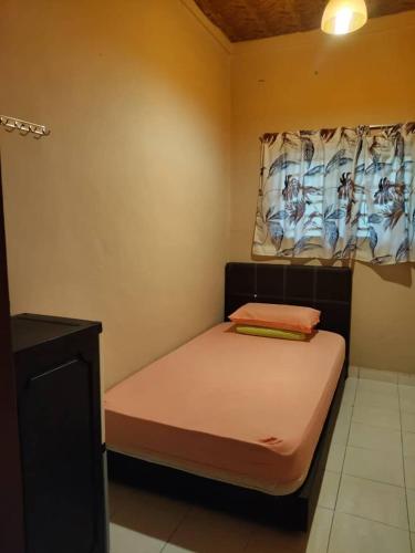 Homestay LubokSawah near Pulai Waterfall
