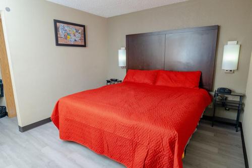 Rose City Inn & Suites