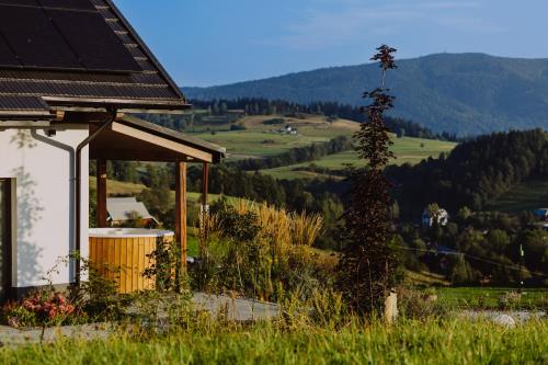 Maciejowe Wzgórze Domek z dwoma niezależnymi apartamentami ze SPA - Sauna, Jacuzzi, Tężnia, Izba Solna i Solankowa, Balia na wyłączność z hydromasażami