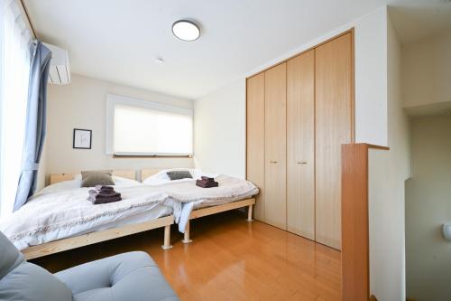 Urban nest Tokyo Omori 15 minutes Taxi from Haneda 2 BR house up to 6