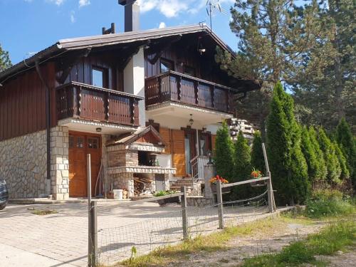 Vikendica Klara, Blidinje