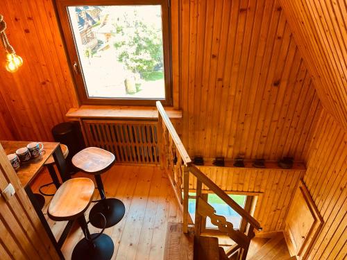 자코파네 Apartamenty 1000m npm Murzasichle 3성급 게스트하우스 레스토랑