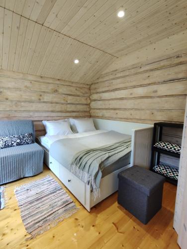 Katase Guest House in Kauksi