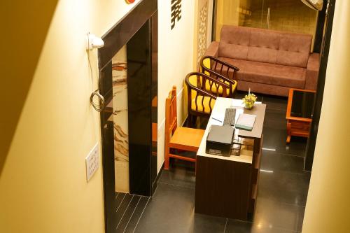 Hajiyar Residency  in Ramanathapuram