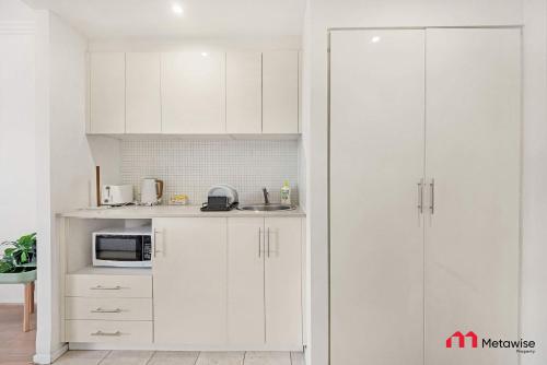 MetaWise 1Bed Next to ICC Darling Harbour 58 - image 12