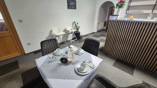 Hotel Wellness Radnice Dobrovice in Holé Vrchy
