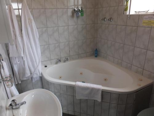 Queensburgh B&B or Self Catering Room Type - Executive Suite