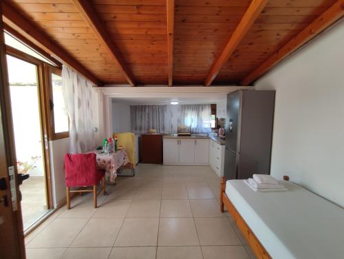 Tefta's Apartment - image 5