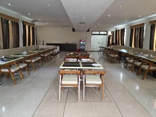 Restorāns, Hotel Grand Leela Krishna in Bhimavaram