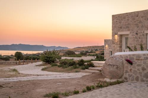 A környék, Milo Stone Villas near Mílosz-szigeti nemzeti repülőtér