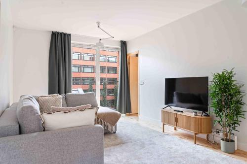 1-Bedroom Rotermann Quarter Apartment, Tallinn (photo 2)