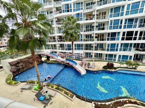 Grand Avenue Residence condominium