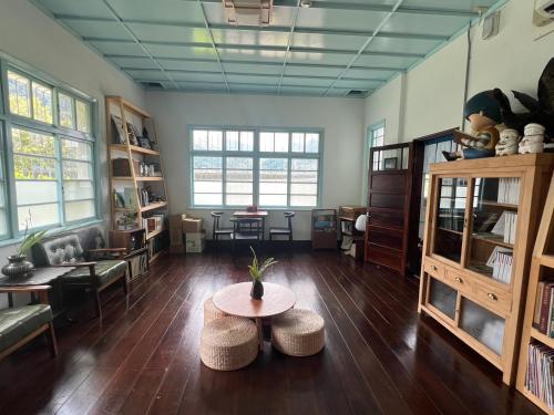 A szálláshely kívülről, 微光之丘 in Gongguan Község