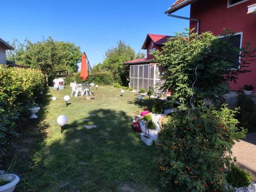 Golden room in Zobnatica