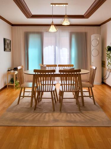 77m2 K-ROOM, 3 Bedrooms, 2 Bathrooms, 4min to Subway, Séoul