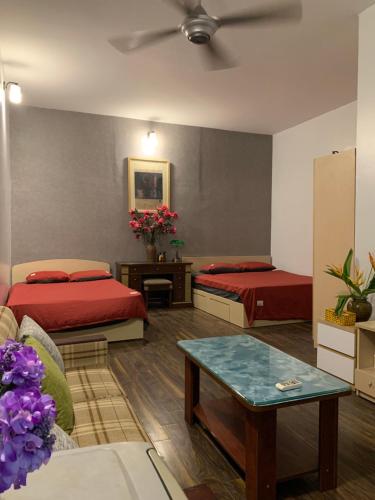 SUPER LOCATION "Heart of the Old Quarter- Friendly