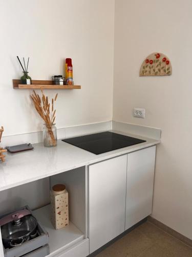 廚房, הבית של טלי in 卡法耶海茲克爾