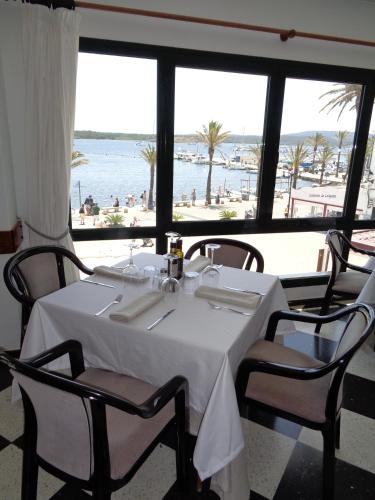 Hostal Restaurant S Algaret