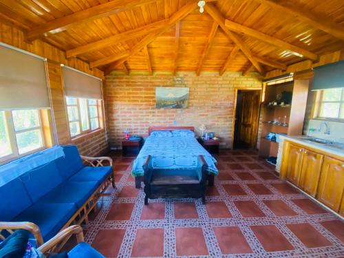 CAMVUL Farm Lodge - Finca Hotel in Nanegalito