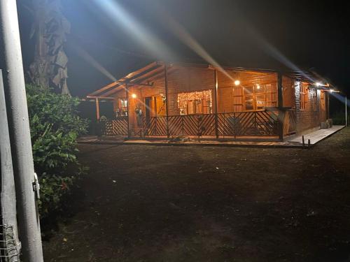 CAMVUL Farm Lodge - Finca Hotel in Nanegalito