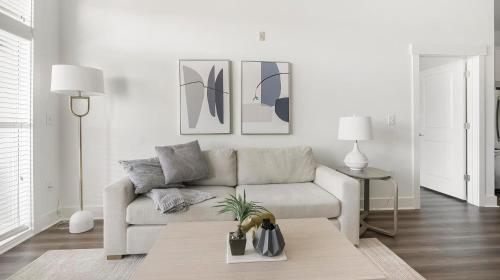 Landing at Lofts at Weston Lakeside - Cary, Cary (fotografie 2)