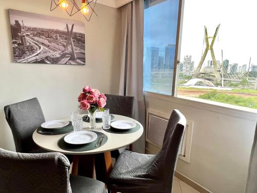 Apto Flat no Morumbi com Vista Incrível !, São Paulo