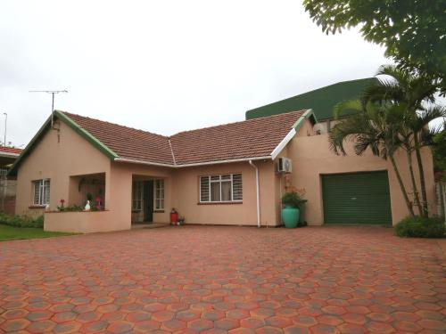 JoThams Guest House - Durban