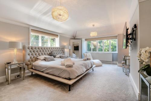 Perfect Booking Luxury Home With Pool and Gym in Dél