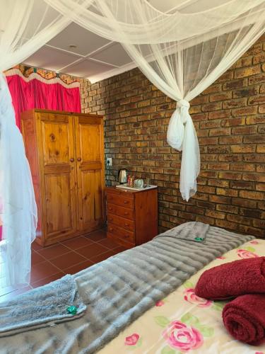 African Shore Guesthouse in Deneysville