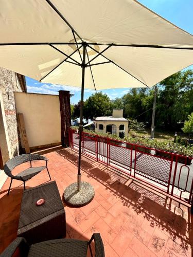 NINFA DEL LAGO BEDROOMS IL TUO ALLOGGIO SUL LAGO by Dinamica Real Estate - Valpara