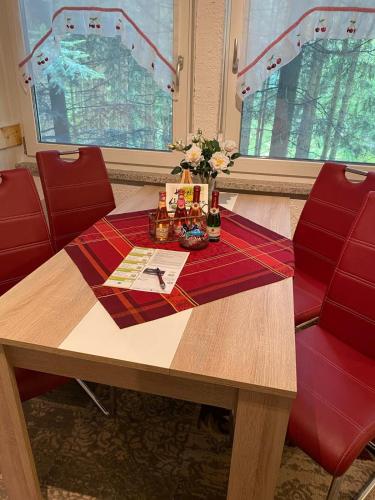 Ferienhaus am Wald in 弗里德里希羅達
