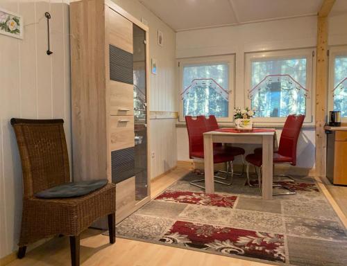 Ferienhaus am Wald in 弗里德里希羅達