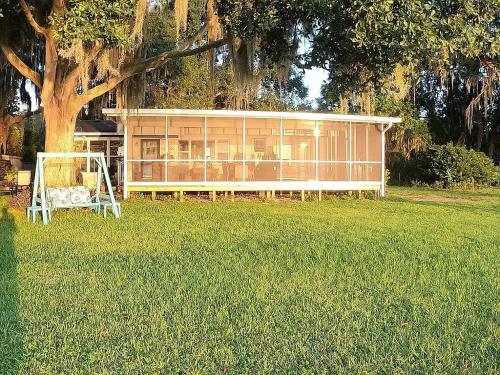 A szálláshely kívülről, Lakefront Cottage Orlando-Tampa in Auburndale (Florida)