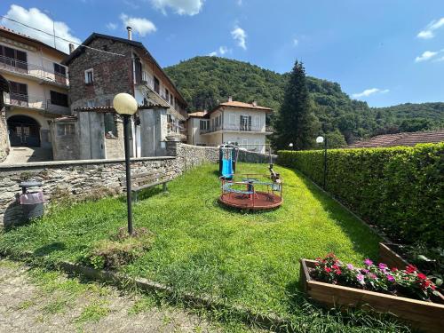 Spēļu laukums, Appartamento Vespolina sul Lago d'Orta in Miasino