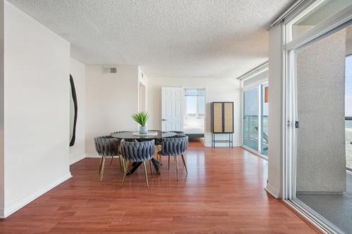 Top Floor Marina Escape 3BR Penthouse Ocean View, Los Angeles (zdjęcie 8)