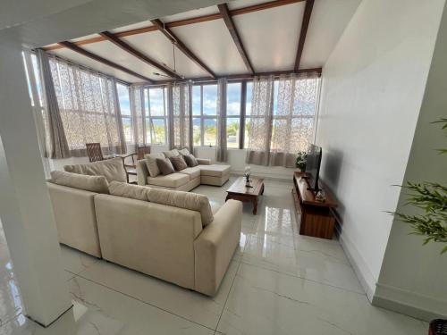 L'Oceano Luxury Apartments 3