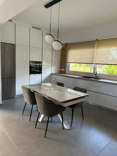 Modern apartment in 키아토